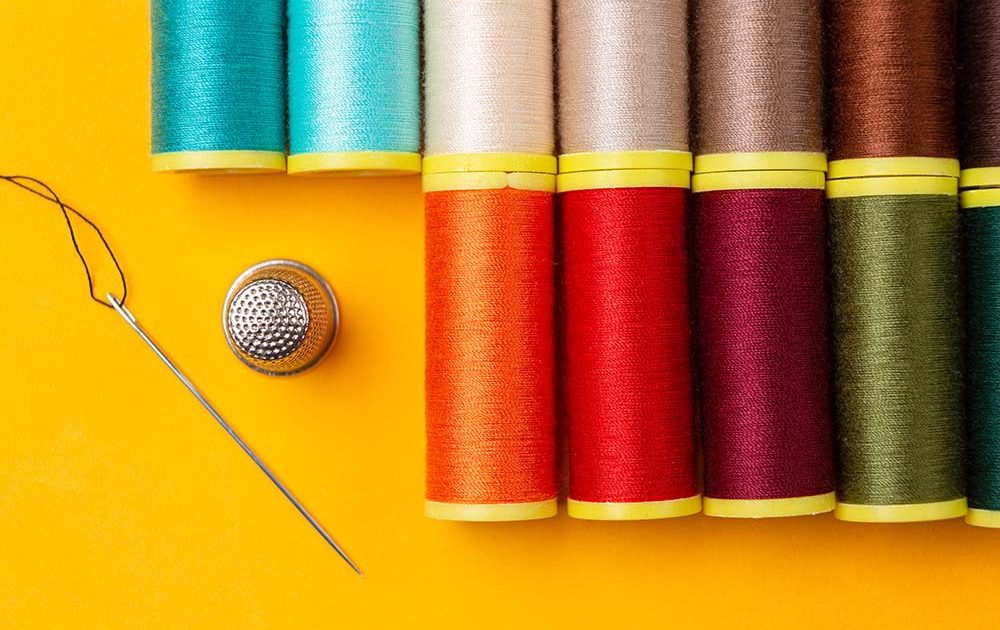 cómo elegir hilo y aguja para coser